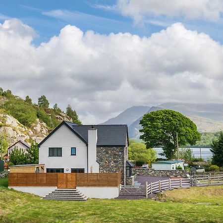 Arlyn, Padarn Lake Viewpoint in Snowdonia Caernarfon Bagian luar foto